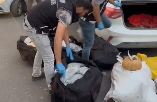 Diyarbakır'da hastane bahçesinde 9 buçuk kilo uyuşturucu yakalandı!