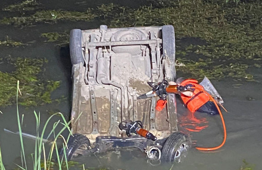 Samsun'da korkunç kaza! Yön levhasına çarpıp kanala uçtu: 1 ölü