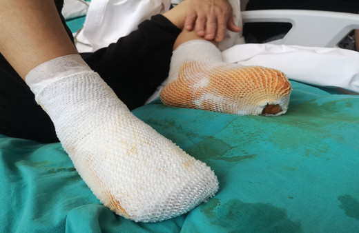 Yardım için gittiği çayırlıkta elektrik akımına kapılan 8 yaşındaki çocuk ölümden döndü!