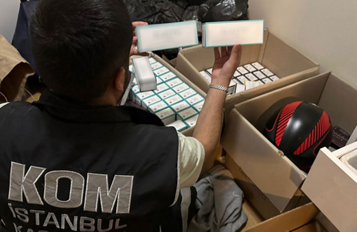 İstanbul'da kaçak ilaç operasyonu! 2 şüpheli yakalandı!