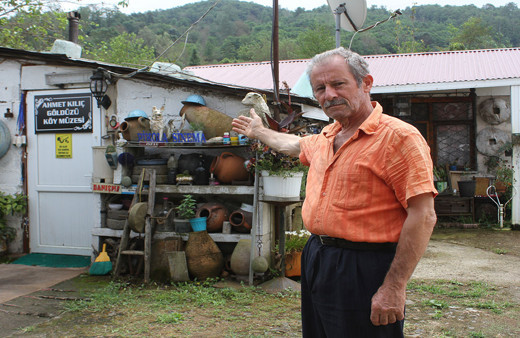 50 yıldır eline geçen her şeyi biriktirdi! 10 bin parça eşyayla müze kurdu