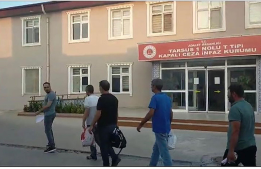 Mersin'de polis ekipleri tefecilere geçit vermedi! 9 şüpheli isim yakalandı