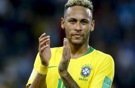 Neymar Pele'yi geçti! Brezilya Milli Takımı'nın en golcüsü o!