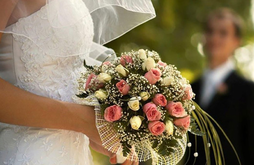 Damat gerdek gecesi gelinden dayak yedi! Gerdeğe giremeden boşanmaya koştu