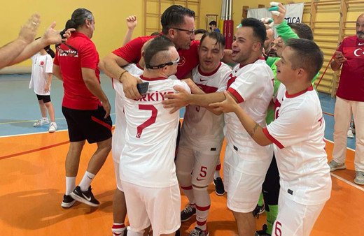 Down Sendromlu Özel Futsal Milli Takımı, Avrupa şampiyonu oldu!