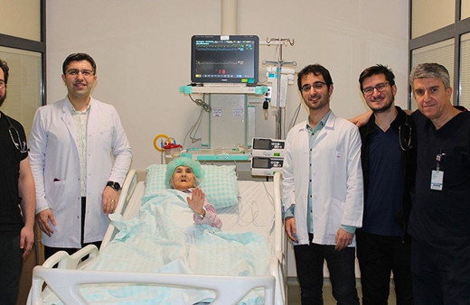 Konya'da kalp pili takılan 103 yaşındaki kadın sağlığına kavuştu
