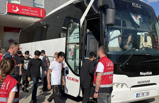 Edirne'de 152 düzensiz göçmen yakalandı