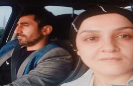 Aile dedikodusu cinayete yol açtı! Çocuklarının gözü önünde karısını ve amcasını kurşuna dizdi