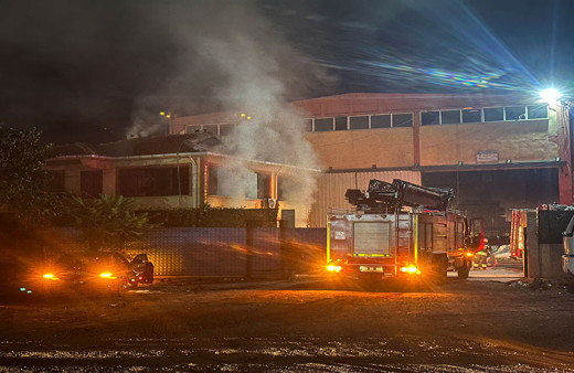 Tekirdağ'da patlayan tüp faciaya neden oldu! Hurda deposu alev alev yandı