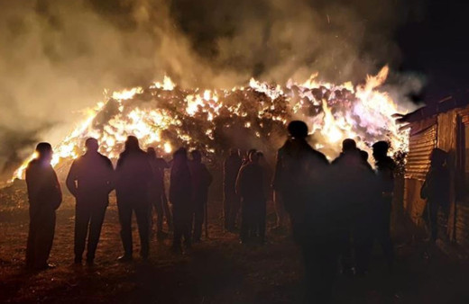Çankırı'da 6 bin saman balyası yandı kül oldu!