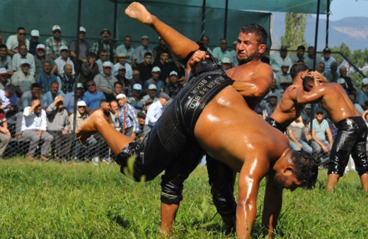 Sındırgı’da başpehlivan Hasan Cengiz oldu