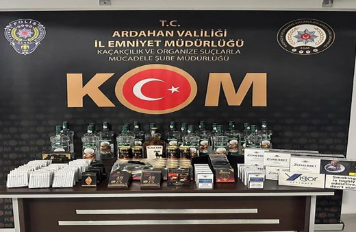 Ardahan'da kaçakçılık operasyonu! 57 paket doldurulmuş makaron ele geçirildi