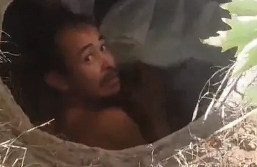 Esenyurt'ta şok görüntü: Rögarı yaşam alanı yapmış! Kaçak göçmen yakayı böyle ele verdi