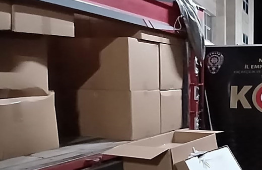 Niğde'de dev makaron operasyonu! 1 milyon 425 bin dolu makaron ele geçirildi