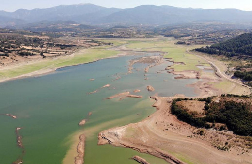 Çanakkale'deki Bayramiç Barajı kurumak üzere! Su seviyesi yüzde 16!
