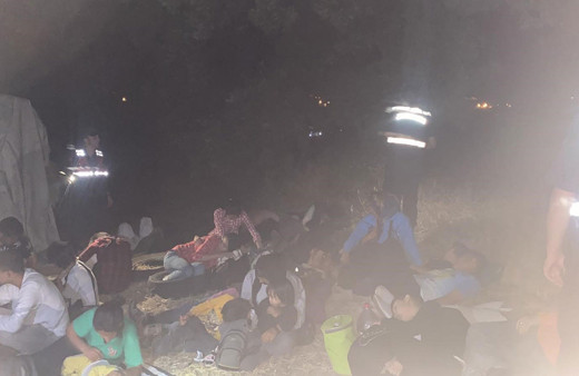 Çanakkale'de jandarmadan büyük göçmen operasyonu! 92 kaçak göçmen ile 1 organizatör yakalandı