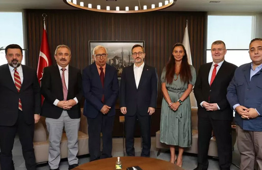 Fahrettin Altun’a yeşil pasaport ziyareti