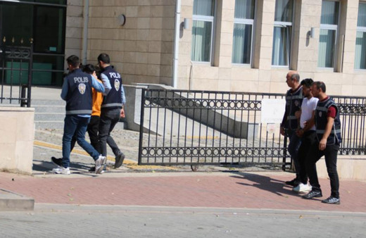 Kütahya'da 4 milyon lira dolandıran şahıslar yakalandı