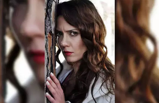 Sinema oyuncusu Merve Kayaalp babasına ait silahla intihar etti