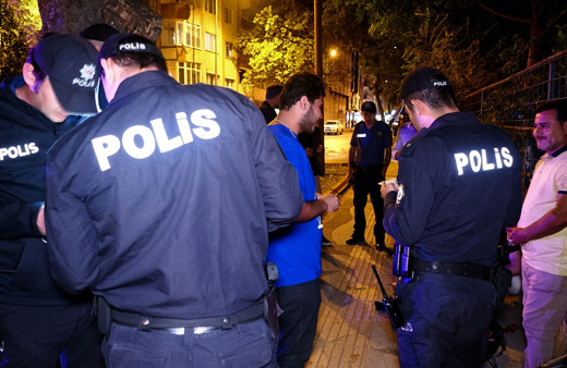 Edirne'de polis ekipleri güzensiz göçmenlere geçit vermedi! 41 göçmen yakalandı