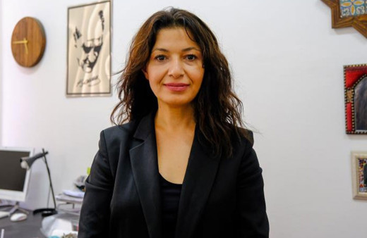 Sinsi sinsi başlıyor, yavaş yavaş ilerliyor, pençesine alıyor!