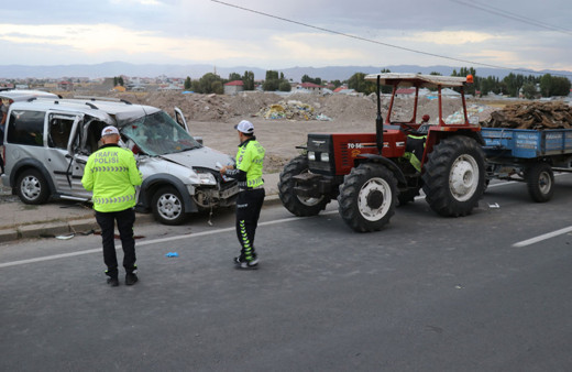 Ağrı'daki trafik kazasında ağır yaralanan kişi hastanede öldü!