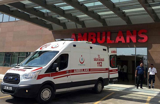 Sebze halinde yaşandı! Kapıya tutunarak gitmek istedi sonu çok feci oldu!