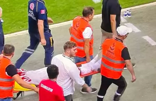Simon Deli, ayağında kırık şüphesiyle hastaneye kaldırıldı