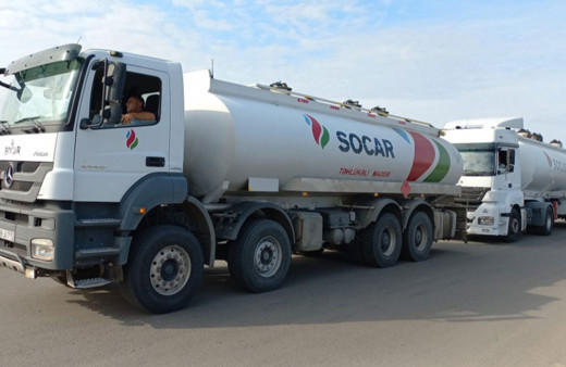 Azerbaycan hükümeti, Karabağ'daki Ermeniler için yakıt gönderdi!