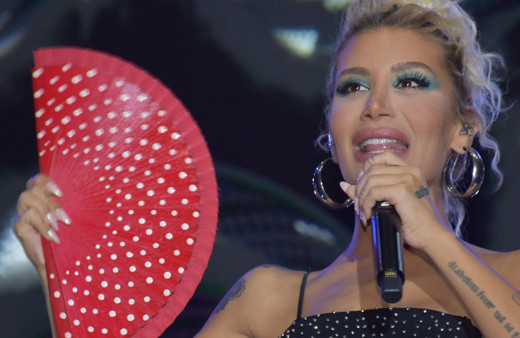 Aydın'da incir festivali İrem Derici konseriyle başladı