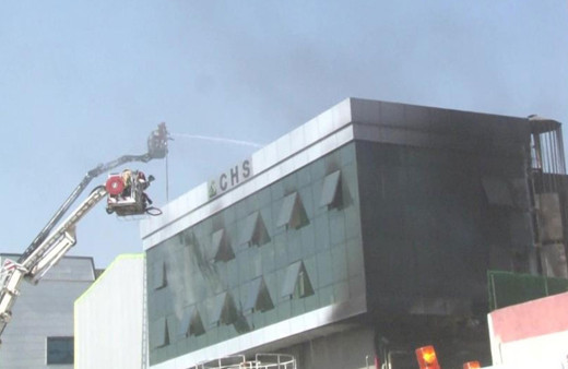 İstanbul Tuzla'da madeni yağ fabrikası alev alev yandı!