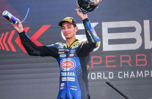 Milli motosikletçi Toprak Razgatlıoğlu, İspanya'daki ilk yarışta ikinci oldu!