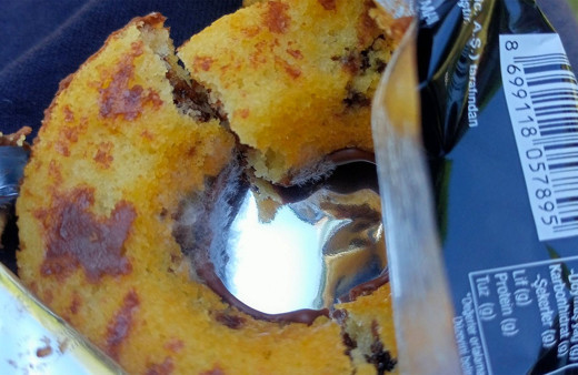 Sosyal medyada paylaşıldı Silifke'de denetlenen A101 şubesinde bozulmuş 11 kek bulundu