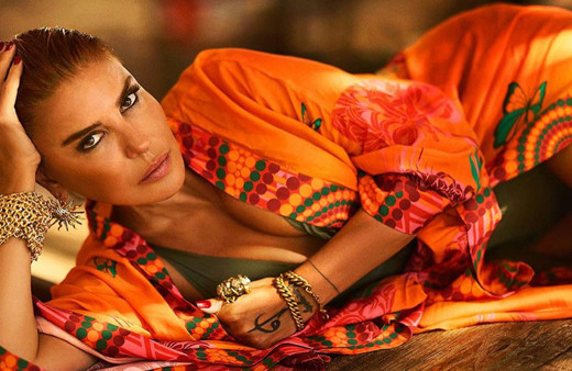 Gülben Ergen'den olay silikon cevabı! "Taksi plakalarım da silikonlarım da..."