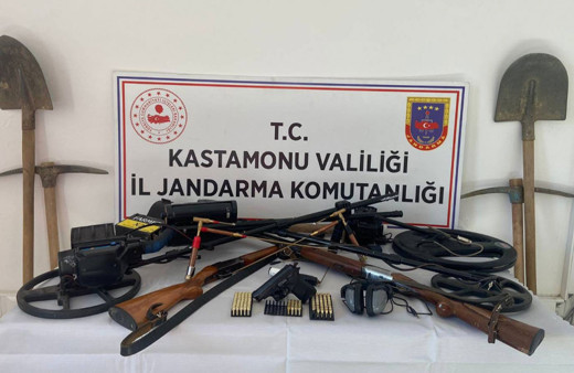 Kastamonu'da defineciler suçüstü yakalandı!