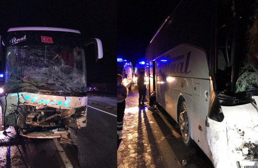 Kayseri'de yolcu otobüsü otomobile çarptı: Ölü ve yaralılar var