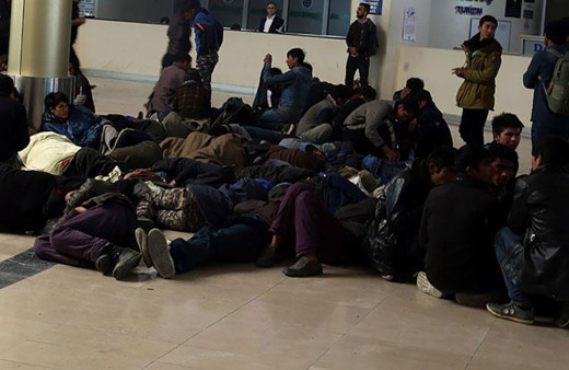 Aydın'da göçmen kaçakçılığı yapan şahıslara geçit verilmedi! 5 şüpheli tutuklandı