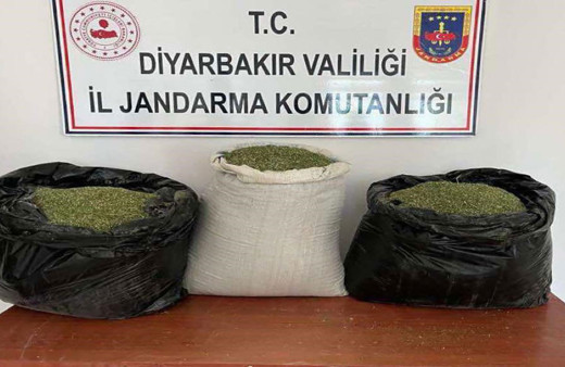 Diyarbakır'da Jandarmadan dev uyuşturucu operasyonu! 121 kilo esrar ele geçirildi