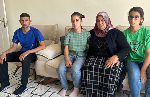 İki kız çocuğuna markette korkunç saldırı! Ağabeylerinin eski eşinin yakınları tarafından öldüresiyle dövüldüler