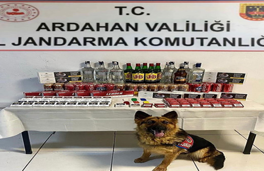 Ardahan'da kaçakçılık operasyonu! Çok sayıda kaçak sigara ve içki ele geçirildi