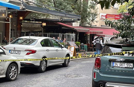 İstanbul'da kafede çıkan silahlı kavgada 3 kişi yaralandı!