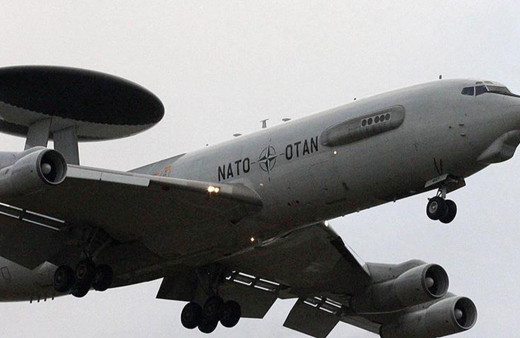 NATO, çemberi daraltıyor! Rusya yakınına AWACS uçakları konuşlandırılıyor!