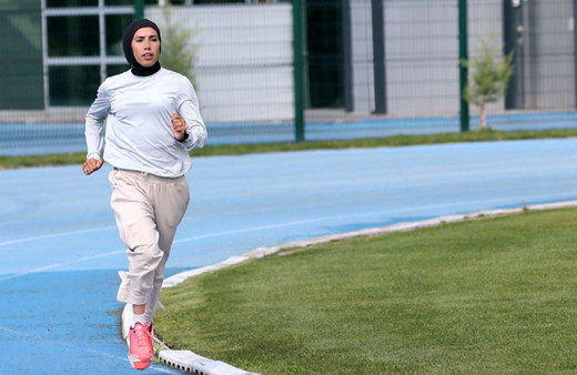 Milli atletten, Paris 2024'te Fransız sporculara getirilen başörtüsü yasağına tepki!