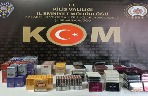 Kilis'te kaçak sigara operasyonu' 560 paket sigara ve 3 bin 626 adet puro yakalandı