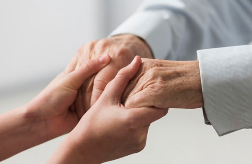 Dünya hızla yaşlanıyor! 2050'de 6 kişiden 1'i, 65 yaş üstü olacak