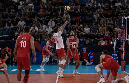 Voleybolda Filenin Efeleri Slovenya'yı geçemedi!