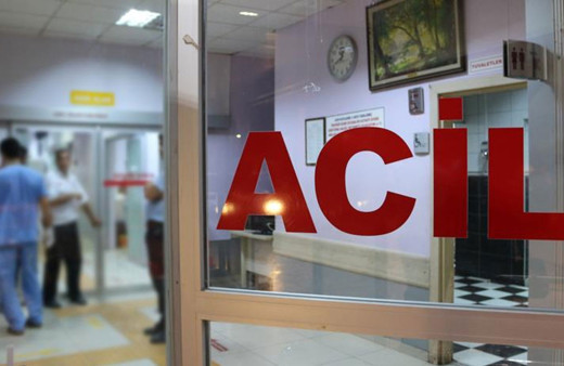 Otomobil TIR'ın altına girdi! Feci kazada ölenler var