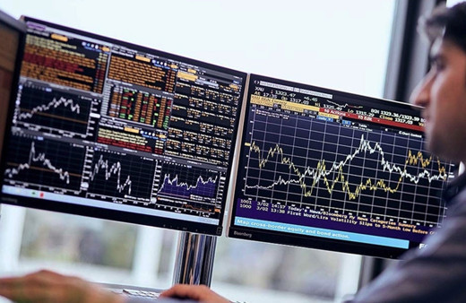 Borsa günün ilk yarısında rekor seviyeyi gördü