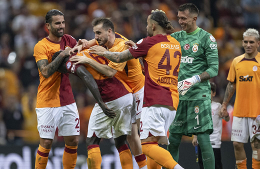 Galatasaray Şampiyonlar Ligi'nde Manchester United deplasmanında