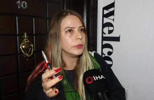 Ev sahibi kiracıları giremesin diye kilitlere yapıştırıcı sürdü!
